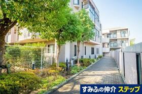 諏訪ノ森ガーデンハウス