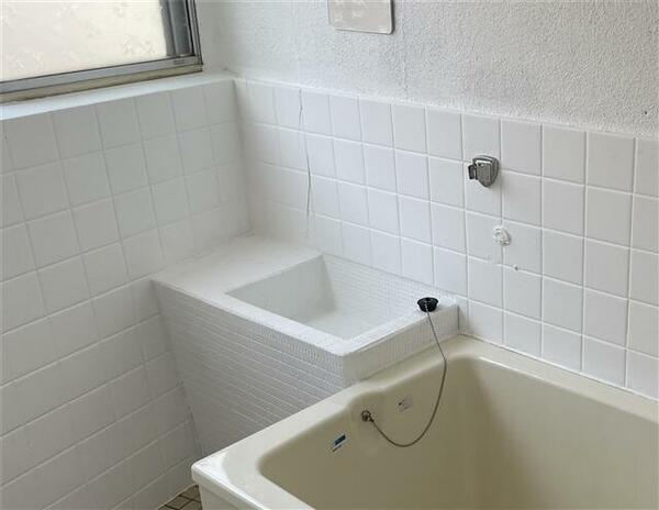 画像8:お風呂のシャワーがつかえて便利な鏡付きの洗面台♪