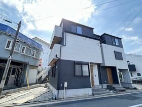 神奈川県横浜市港南区芹が谷１丁目