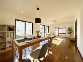 神奈川県横浜市金沢区富岡西３丁目