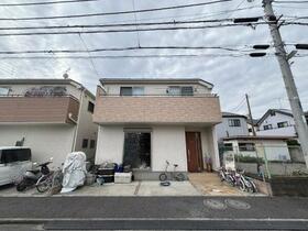 東京都足立区六木１丁目