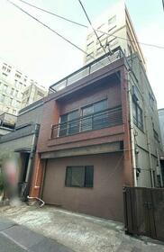 東京都千代田区神田神保町３丁目