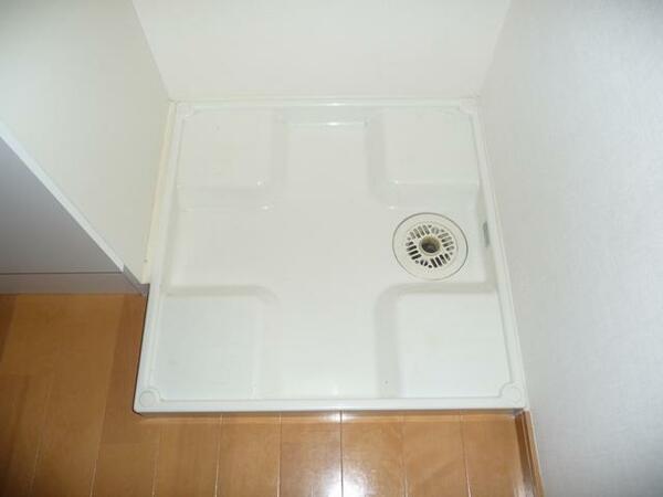 画像13:洗濯機置場（防水パン付）