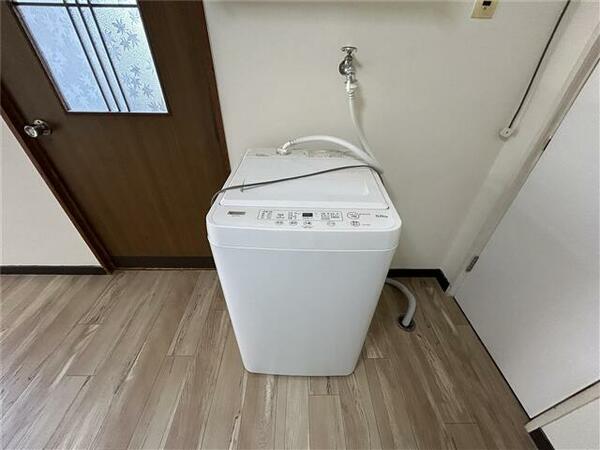 画像10:室内に洗濯機が完備されています♪