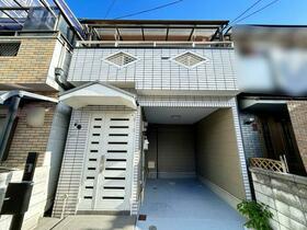 大阪府八尾市本町７丁目