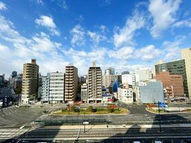 ウイング駅前大通り中央