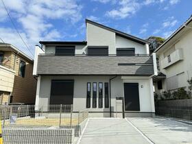 神奈川県横浜市港南区日野中央２丁目