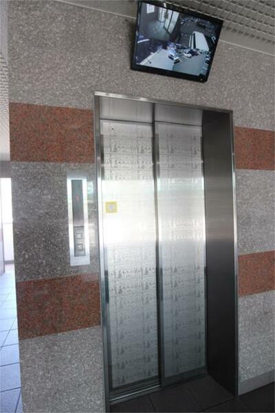 画像16:共有部　エレベーター