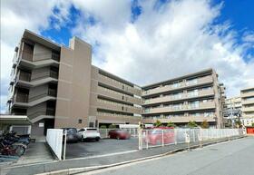 ロイヤルヒルズ富雄　Ｊ棟