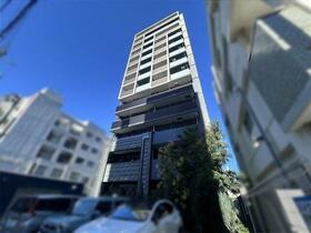 プレサンスＴＨＥ栄