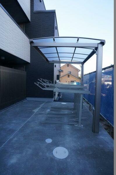 画像5:屋根付きの駐輪場がございます！