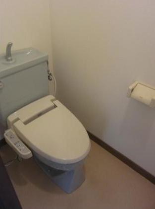 画像3:トイレ（洗浄暖房便座付です）