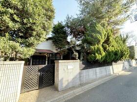 東京都三鷹市下連雀４丁目