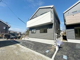 東京都八王子市元八王子町２丁目