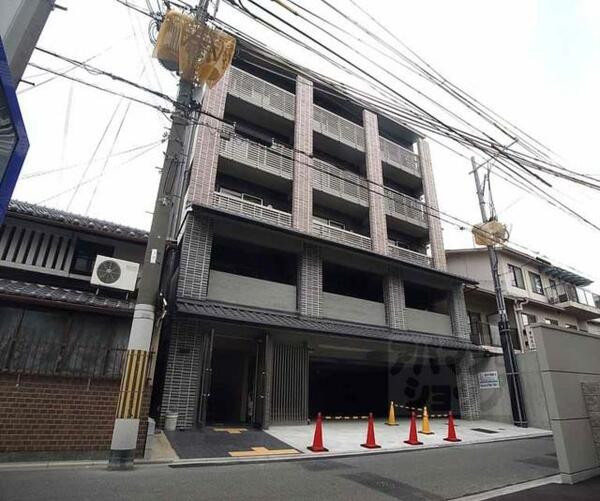 京都府京都市上京区一条通松屋町西入鏡石町(賃貸マンション1LDK・2階・43.79㎡)の写真 その1