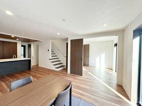 東京都世田谷区砧７丁目