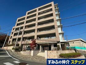 エヌヴィ西岡本レジデンス