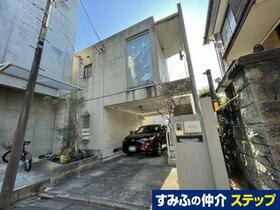 東京都目黒区下目黒４丁目