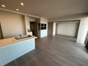 ルネセントラルタワー