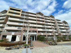 ローレルスクエア登美ヶ丘　第ＩＩ期１１番館