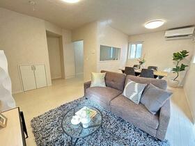 東京都世田谷区上用賀４丁目