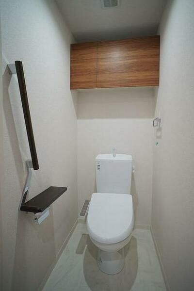 画像11:温水洗浄便座付きのトイレ♪