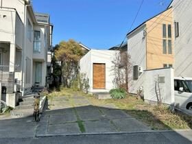 東京都八王子市暁町１丁目
