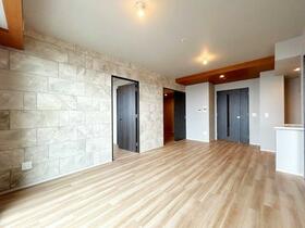 Ｂｒｉｌｌｉａ　Ｔｏｗｅｒ箕面船場ＴＯＰ　ＯＦ　ＴＨＥ　ＨＩＬＬ