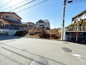 埼玉県所沢市中新井５丁目