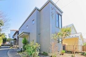 神奈川県三浦郡葉山町一色