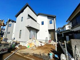 埼玉県所沢市中新井３丁目
