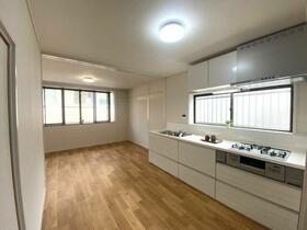 大阪府大阪市城東区中浜３丁目