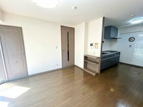 フローレンス口田南弐番館