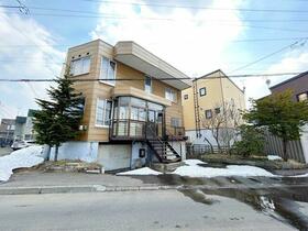 北海道札幌市白石区中央三条１丁目