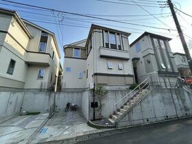 神奈川県川崎市麻生区高石１丁目