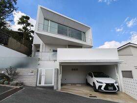 福岡県福岡市南区高宮４丁目