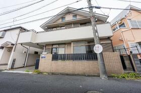 東京都三鷹市新川１丁目