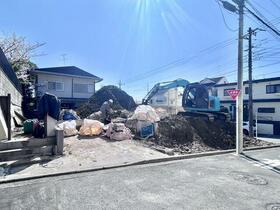 神奈川県横浜市金沢区富岡西１丁目