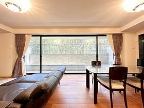 Ｊ．ＧＲＡＮ　ＴＨＥ　ＨＯＮＯＲ下鴨糺の杜