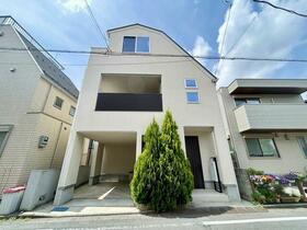 東京都世田谷区奥沢１丁目