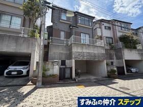 神奈川県横浜市金沢区六浦南１丁目