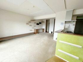 ラ・ビスタ宝塚　イーストヴィラ一番館