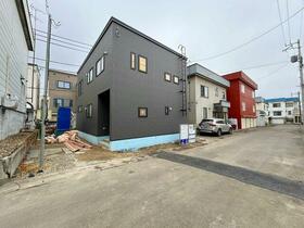 北海道札幌市白石区中央三条１丁目