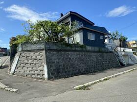 北海道札幌市南区南沢三条３丁目