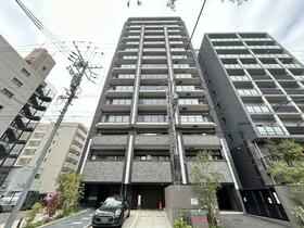 プレサンスロジェ栄三丁目