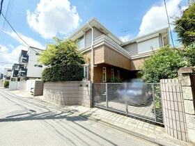 東京都世田谷区代田３丁目