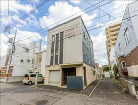 北海道札幌市中央区南十八条西１４丁目