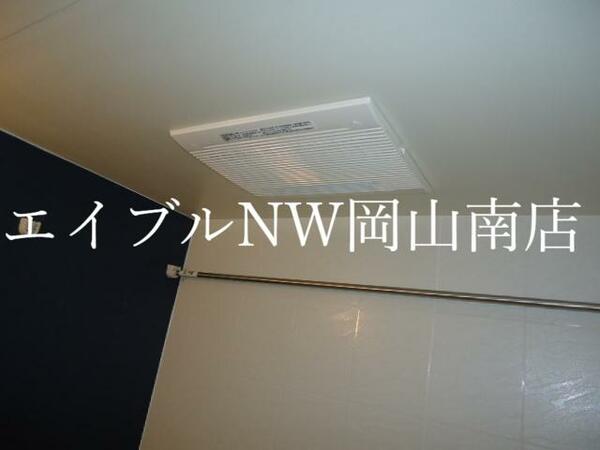 画像13:浴室換気乾燥機