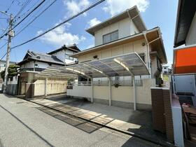 福岡県福岡市東区青葉３丁目