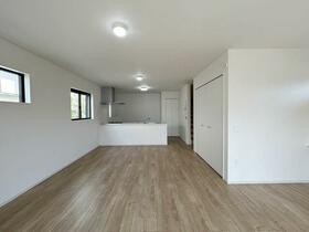 大阪府堺市西区浜寺船尾町西２丁